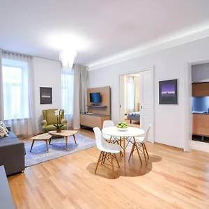 https://city-centre-chic-apartment-ljubljana-1-4.hotels-in-ljubljana.com